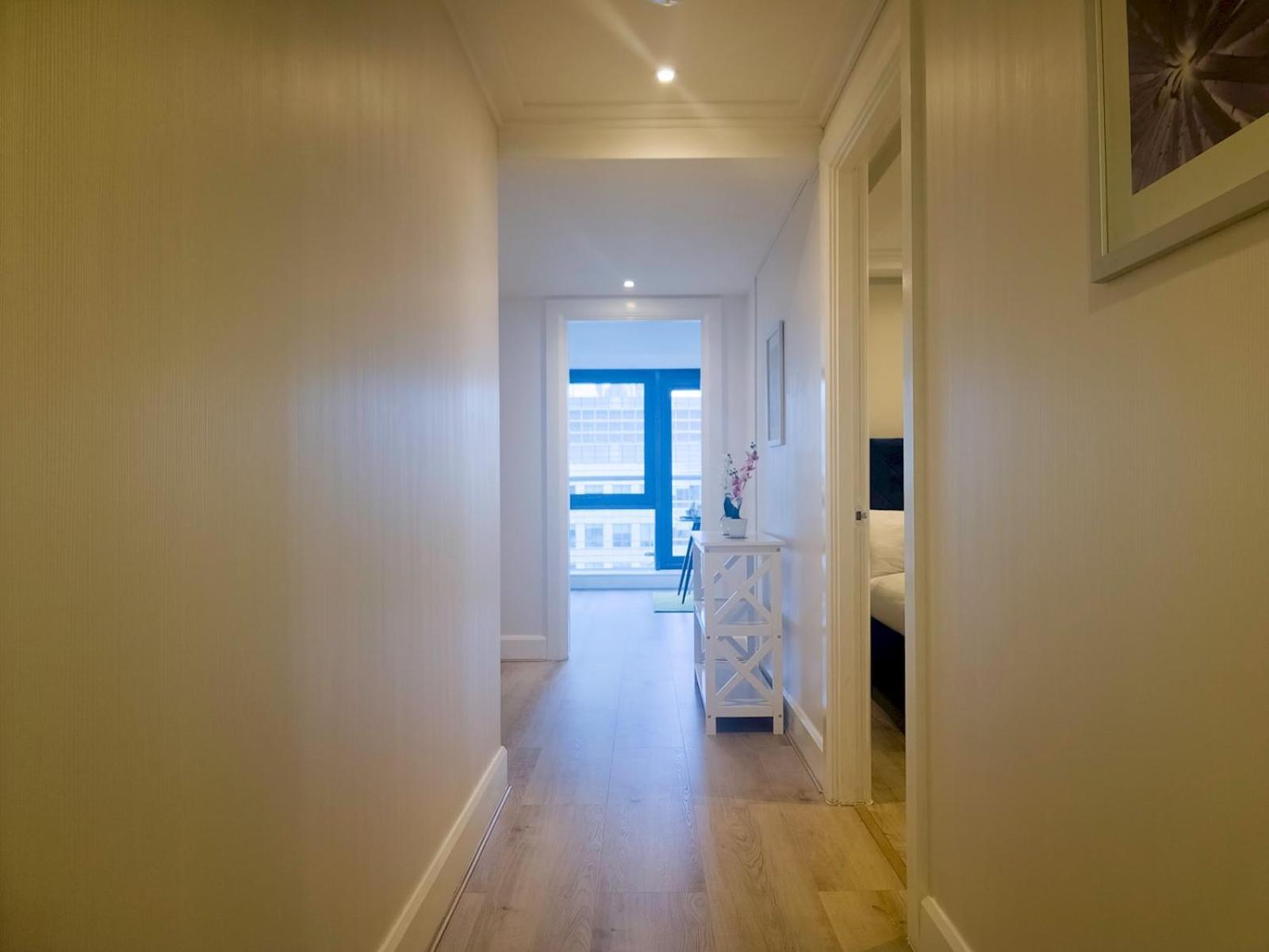 Penthouse With Stunning Canary Wharf Views Ptk *