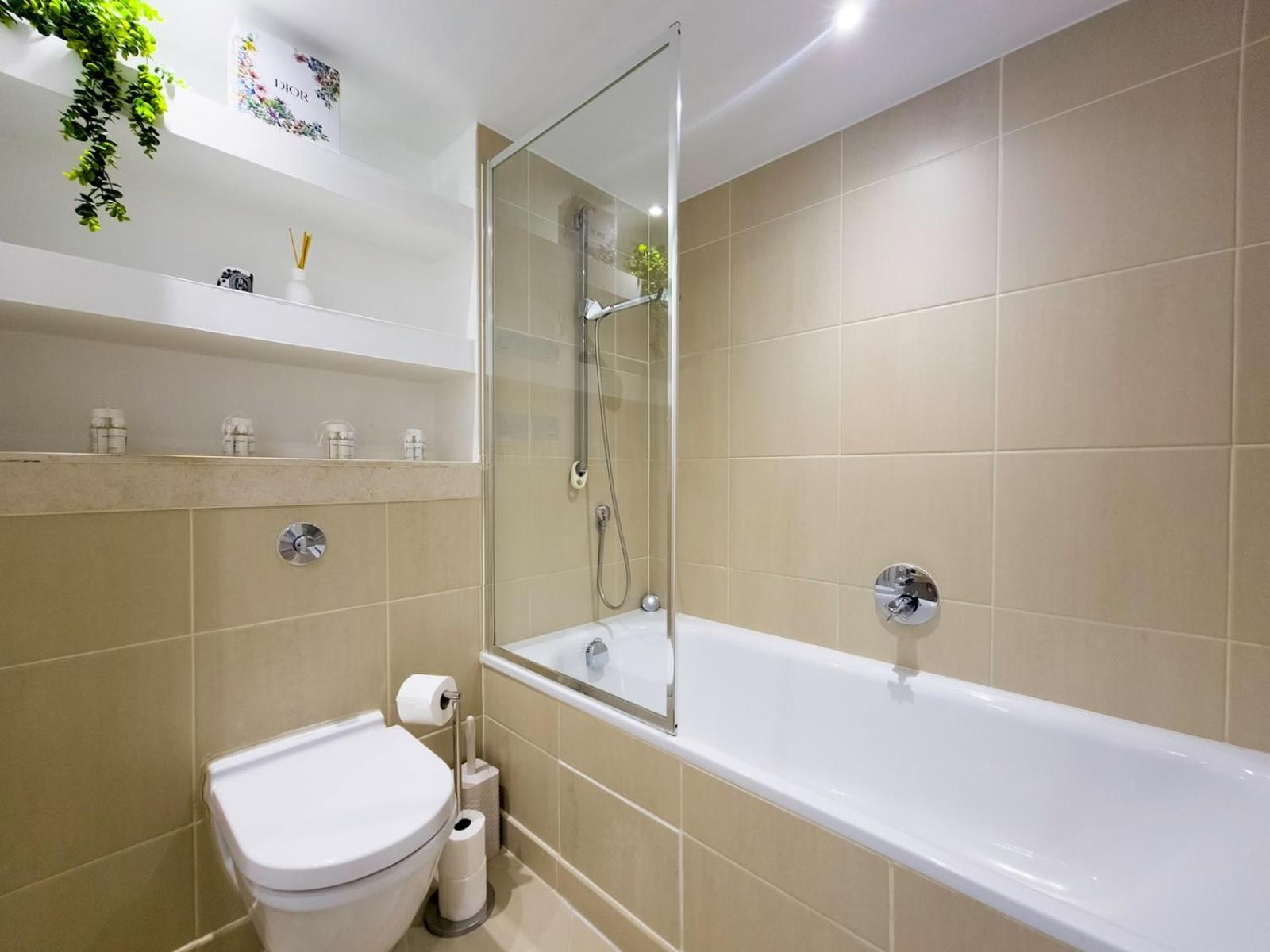 Penthouse With Stunning Canary Wharf Views Ptk * Londra
