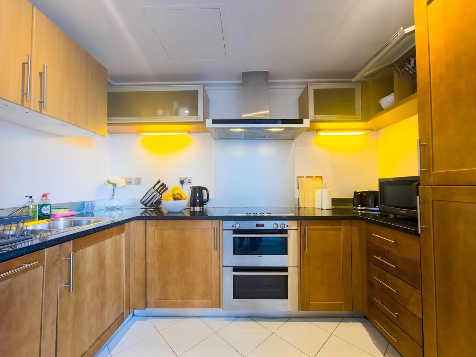 Penthouse With Stunning Canary Wharf Views Ptk *